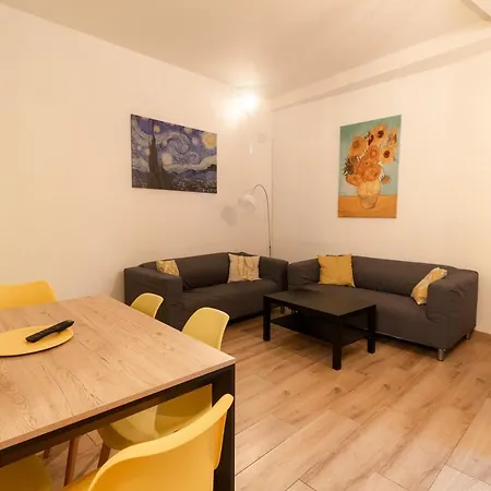 Trastevere Four Seasons Trilussa 2